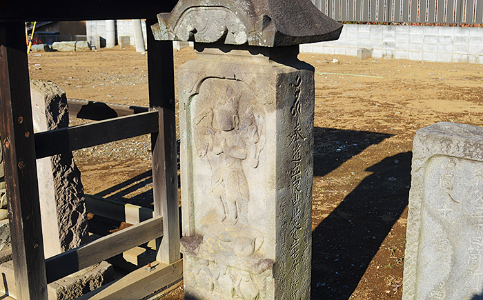 圓徳寺境内奥庚申塔