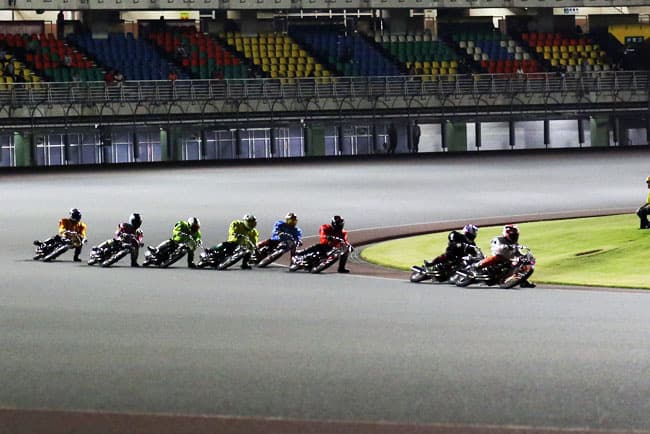 川口オートレース場