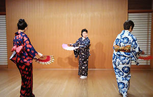 日本舞踊.jpg